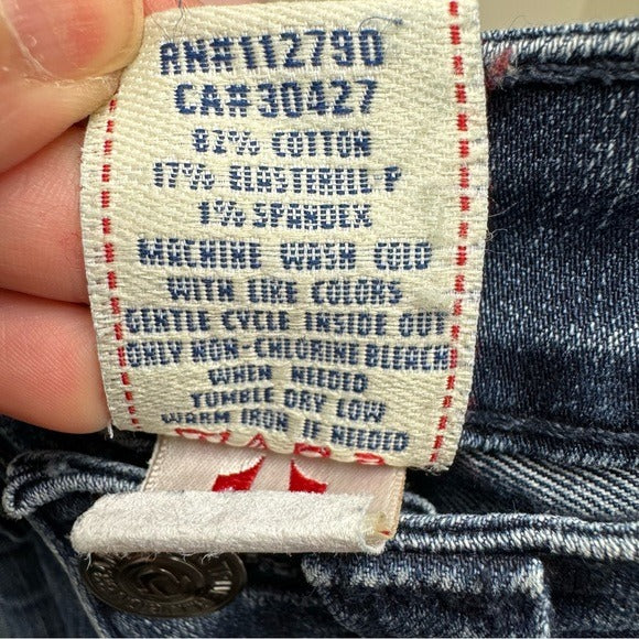 24/00 - True Religion Dark Wash Straight Leg Jeans